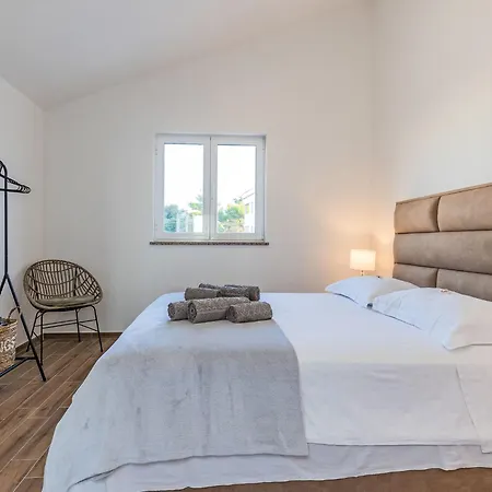 Victoria By Interhome