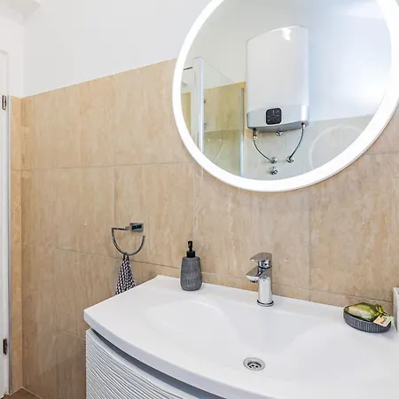 Victoria By Interhome