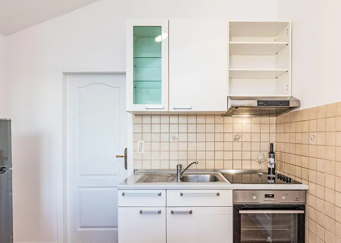 Victoria By Interhome *